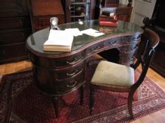 1920British kidney desk&chair