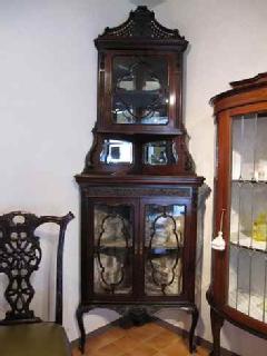 1880British@Victorian corner cabinet