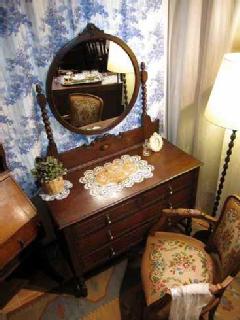 1920British dresser